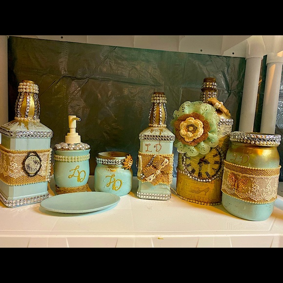 Victorian Time Beauty Bath Set - Picture 1 of 1